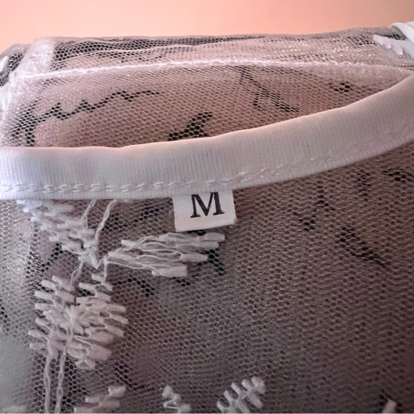 💚No brand sheer lace dress - Picture 7 of 7